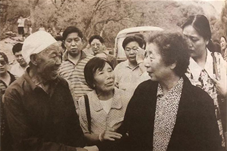 【华人头条】习近平和母亲：两代共产党人的“约定”