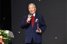 湖北两位院士同获 “华人教育名家”称号