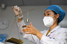【健康】西安：中医药助力新冠肺炎预防救治