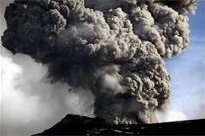 【资讯】汤加海底火山喷发引发海啸 中企负责人：中国员工无生命危险