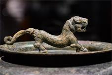 【文化】虎年看虎！国博“瑞虎佑安”新春展七成展品首次亮相