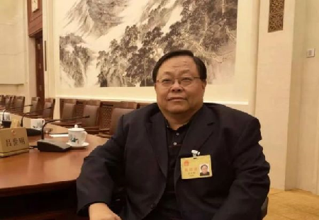 吕世明01.png