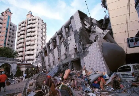 地震灾害04.png