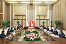 【国际】习近平同印度尼西亚总统会谈