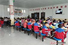 七部门：农村义务教育学校食堂不得对外承包