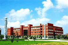 “课堂＋基地”：外国留学生爱上中华文化