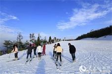 中国凉都冰雪游大幕将启 六盘水把冷资源变热经济