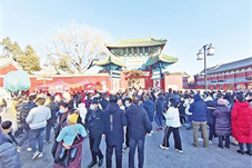 河南安阳：“满江红”引来火热岳庙游