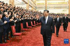 【新闻】习近平会见第十届世界华侨华人社团联谊大会代表