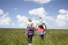老年旅游收入有望超万亿 谨防老年低价旅游套路