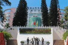 暨南大学华文学院何以被称为“华文教育领头羊”？