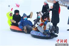内蒙古开启为期4个月的欢乐冰雪旅游季