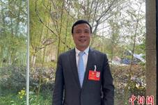 法国侨领在“千岛之城”当“导游”：欢迎大家来海岛