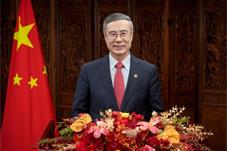 【侨界】中国侨联主席万立骏向全球华侨华人拜年：满怀希望 拥抱未来