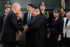 【国际观察】金正恩携女儿亮相北京阅兵 折射新意