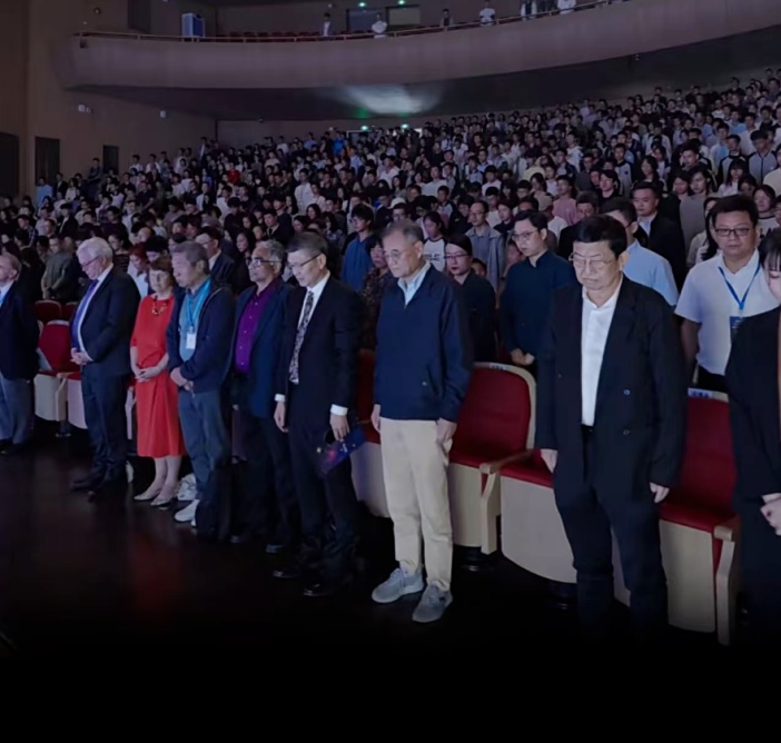 默哀.jpg 默哀.jpg